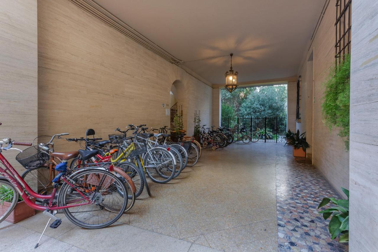 Accademia Delle Belle Arti University Apartment Болоня Екстериор снимка